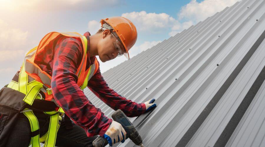 Professional residential roofers in Interior, SD